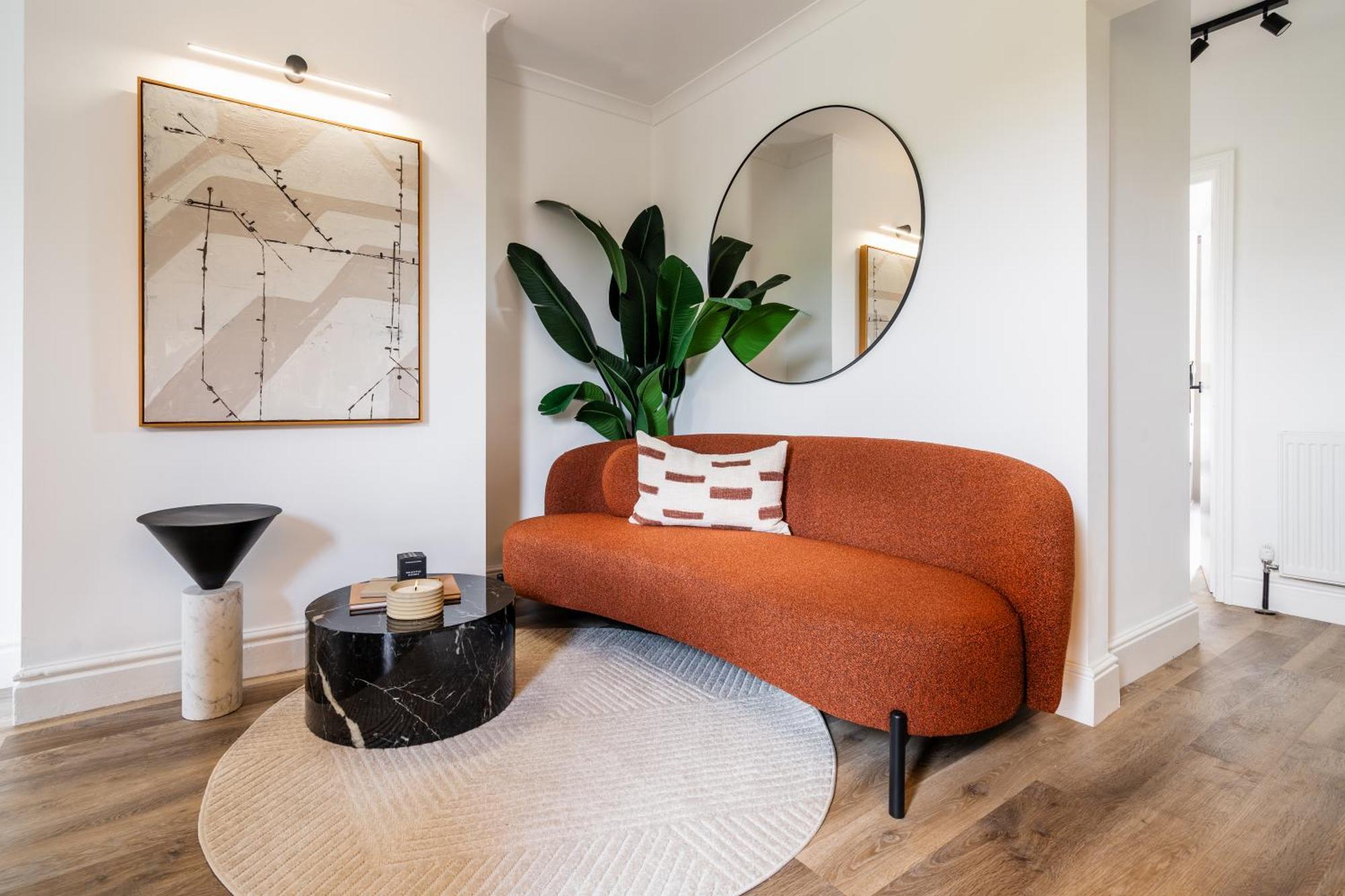 Apartment Newly Designed, 2br Apt, 5min From Northwood London Tube Station, Nato Hq, Ideal For Wembley, Warner Studio, Contractors Northwood (Greater London)