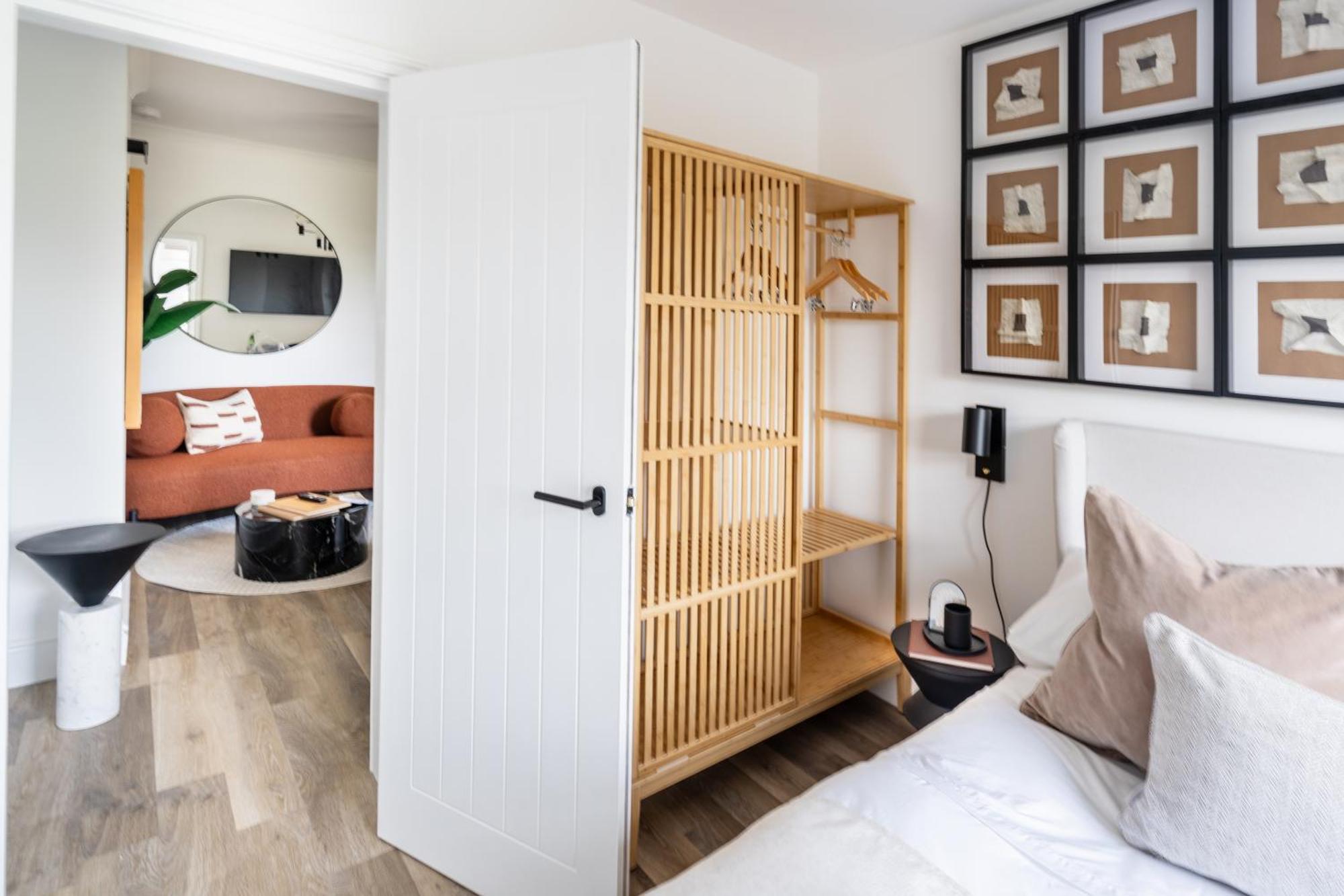 Newly Designed, 2br Apt, 5min From Northwood London Tube Station, Nato Hq, Ideal For Wembley, Warner Studio, Contractors *