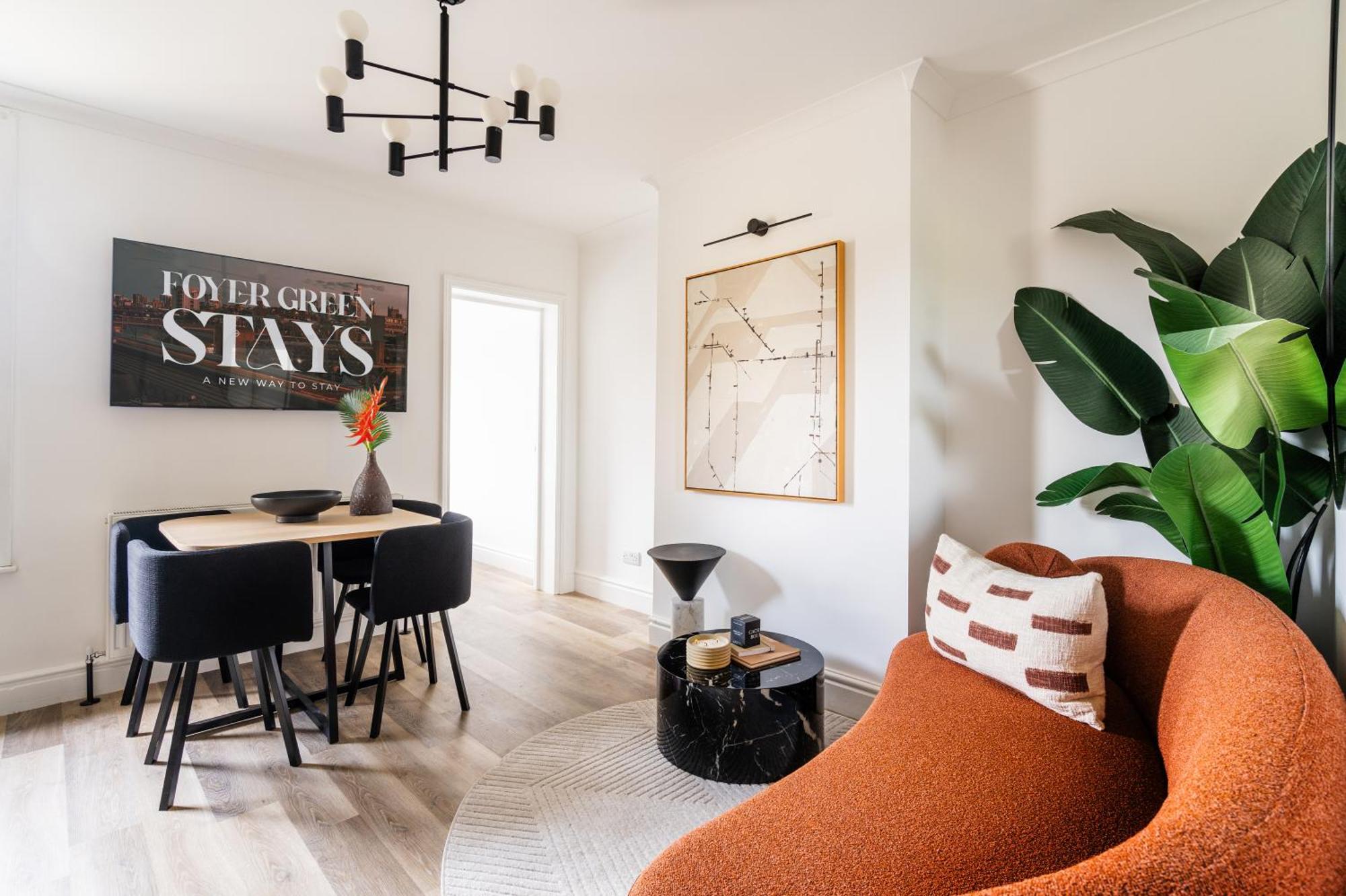 Apartment Newly Designed, 2br Apt, 5min From Northwood London Tube Station, Nato Hq, Ideal For Wembley, Warner Studio, Contractors Northwood (Greater London)