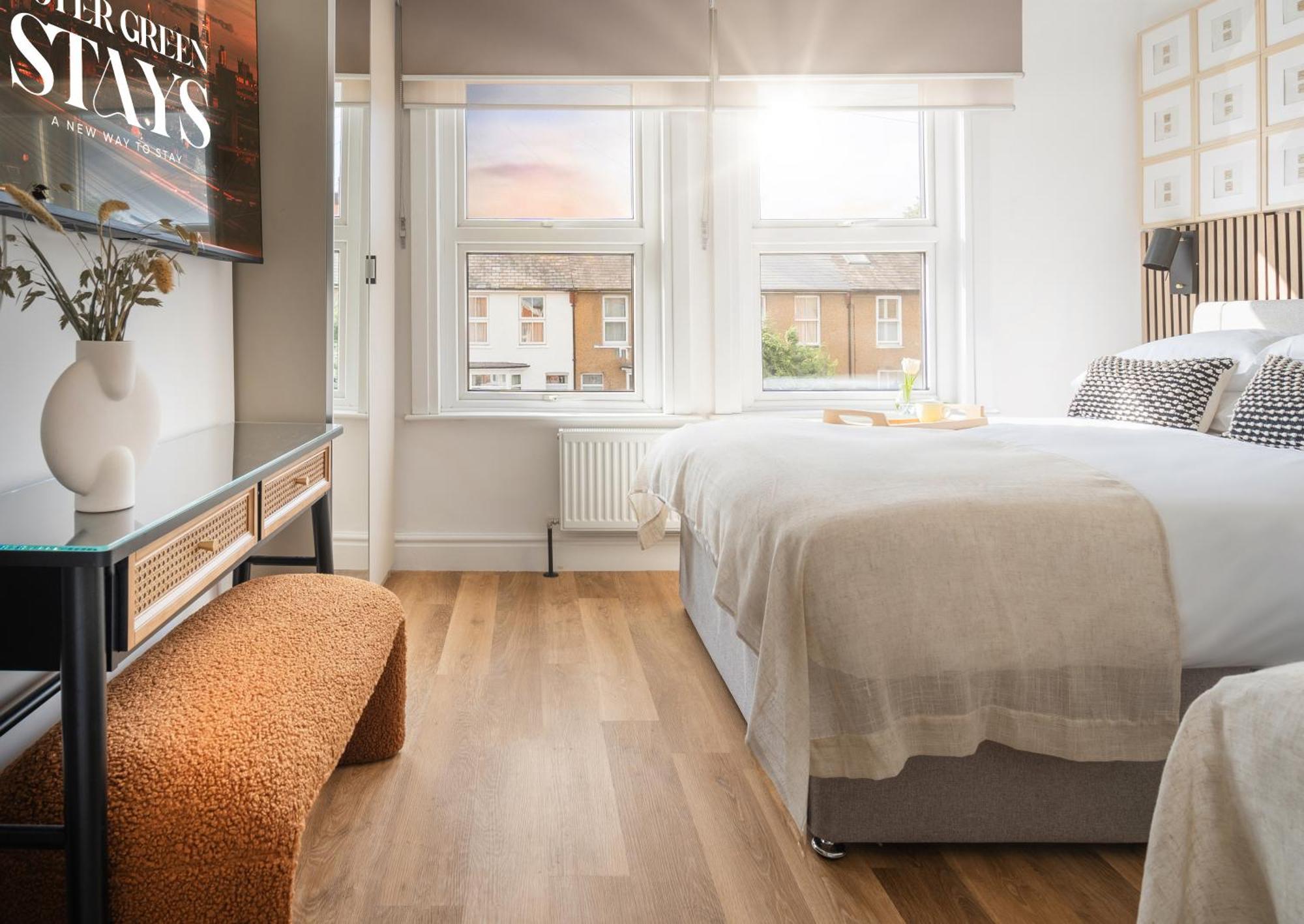 Apartment Newly Designed, 2br Apt, 5min From Northwood London Tube Station, Nato Hq, Ideal For Wembley, Warner Studio, Contractors Northwood (Greater London)